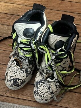 Reebok High-Top Sneakers in White, Black & Neon Green